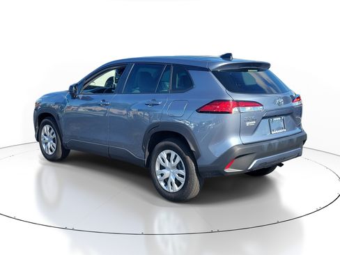 Used 2023 Toyota Corolla Cross L FWD image 4