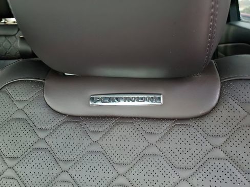 Used 2025 Ford Explorer Platinum w/ LUX Leather Package image 31