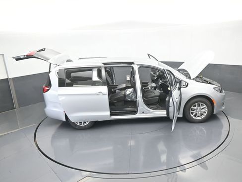 New 2026 Chrysler Voyager LX image 66