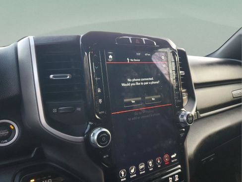 Used 2021 RAM 1500 Big Horn image 17