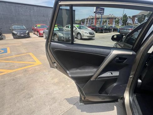 Used 2013 Toyota RAV4 XLE FWD image 27