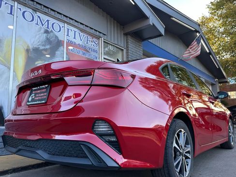 Used 2024 Kia Forte LXS image 3