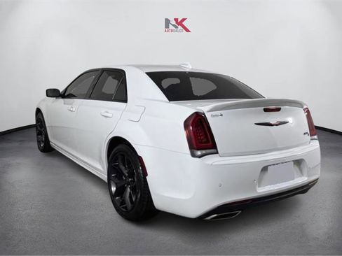 Used 2023 Chrysler 300 S w/ Comfort Group image 4
