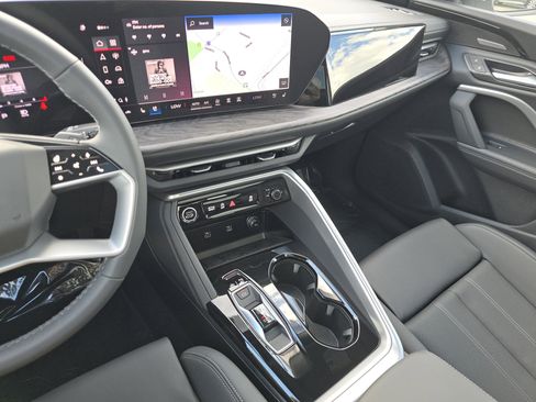 New 2025 Audi Q5 Premium Plus image 24
