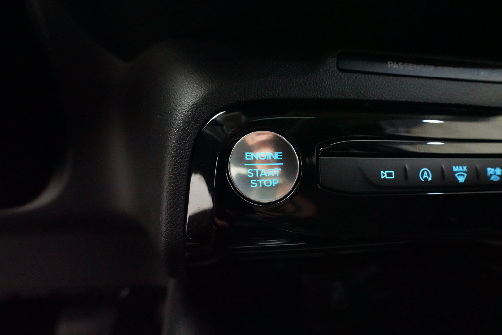 Used 2024 Ford Escape Active w/ Tech Pack #2 AWD/4WD image 30