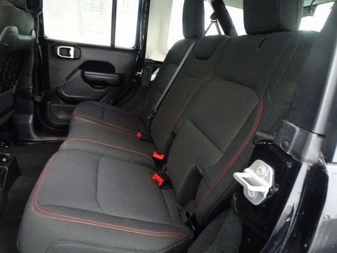 Certified 2022 Jeep Wrangler Unlimited Rubicon w/ Xtreme Recon 35" Tire Package image 3