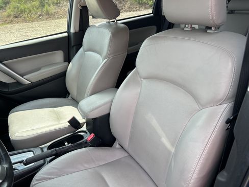 Used 2014 Subaru Forester 2.5i Limited w/ Protection Package #2 AWD/4WD image 18