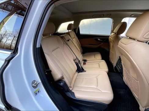 Certified 2023 Audi Q7 2.0T Premium w/ Convenience Package image 27