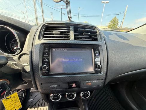 Used 2019 Mitsubishi Outlander Sport LE FWD image 28