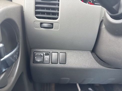 Used 2014 Nissan Xterra S AWD/4WD image 22