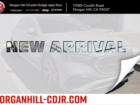 Used 2025 Mercedes-Benz E 350 4MATIC Sedan image 1