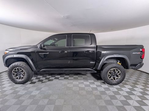 Used 2023 Chevrolet Colorado ZR2 w/ ZR2 Convenience Package III image 2