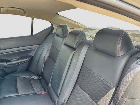 Used 2023 Nissan Altima 2.5 SR FWD image 21