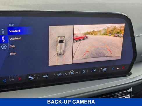 New 2026 Chevrolet Traverse LT w/ Sun and Wheel Package image 21