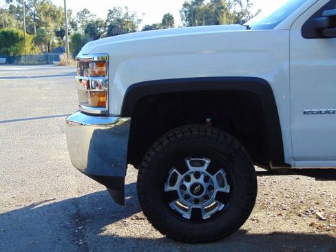 Used 2017 Chevrolet Silverado 2500 W/T w/ WT Convenience Package image 2