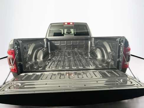 Used 2024 RAM 2500 Laramie AWD/4WD image 27
