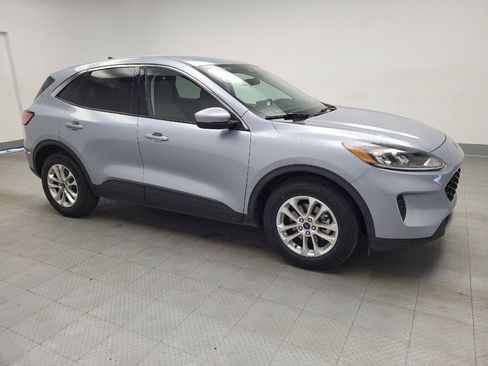 Used 2022 Ford Escape SE image 11