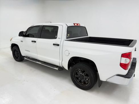 Used 2018 Toyota Tundra SR5 w/ SR5 Upgrade Package RWD image 37
