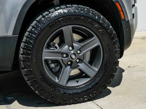 Used 2022 Land Rover Defender 90 image 51