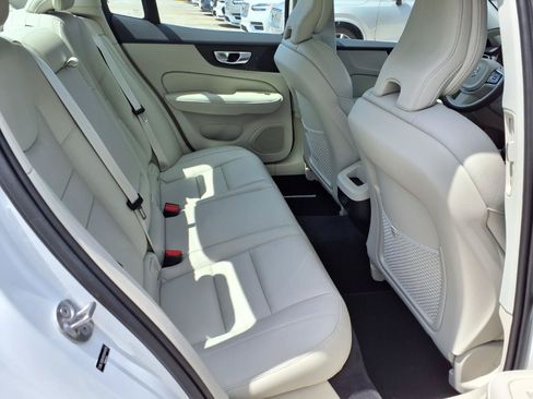 Certified 2025 Volvo S60 B5 Plus AWD/4WD image 15