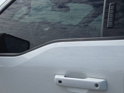 Used 2021 Ford F150 Lariat w/ Max Trailer Tow Package AWD/4WD image 8