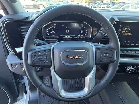 Used 2024 GMC Sierra 1500 Elevation w/ LPO, Elevation Black Package image 18