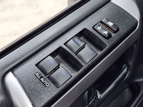 Used 2022 Toyota 4Runner SR5 Premium image 40