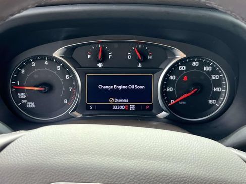 Certified 2023 GMC Acadia SLT w/ Preferred Package AWD/4WD image 26