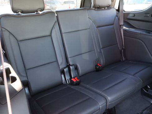 Certified 2024 Chevrolet Tahoe High Country w/ Advanced Technology Package image 39