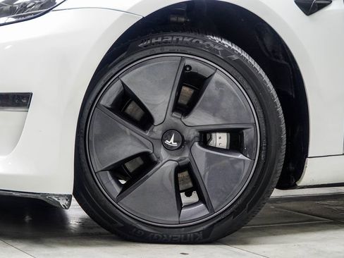 Used 2023 Tesla Model 3 Standard Range RWD image 6