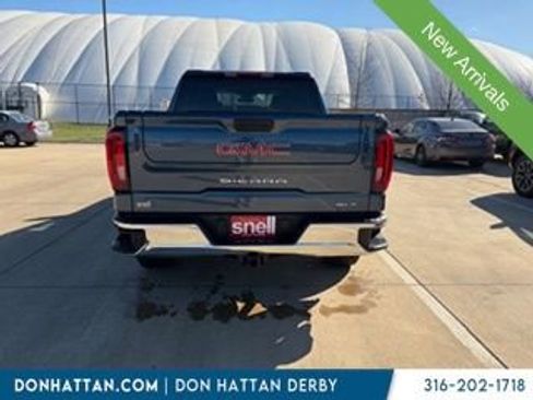 Used 2024 GMC Sierra 1500 SLT image 6