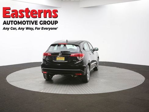 Used 2019 Honda HR-V LX image 36