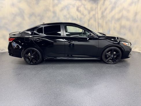 Used 2021 Nissan Sentra SR image 9