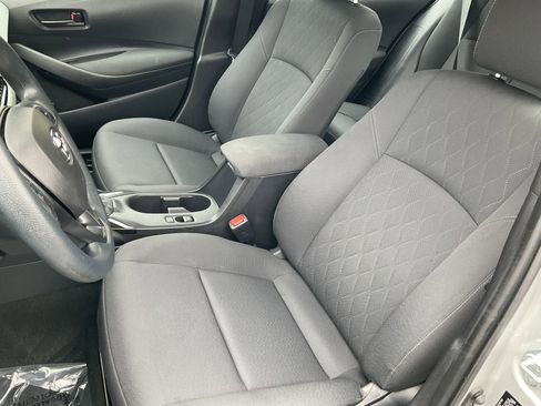 Used 2023 Toyota Corolla LE image 28