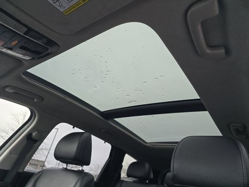 Used 2023 Hyundai Santa Fe SEL w/ Premium Package image 3