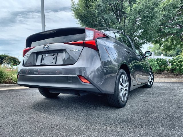 Used 2019 Toyota Prius LE w/ Carpet Mat Package AWD/4WD image 8