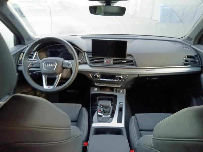 Used 2024 Audi Q5 e Prestige w/ Prestige Package AWD/4WD image 5