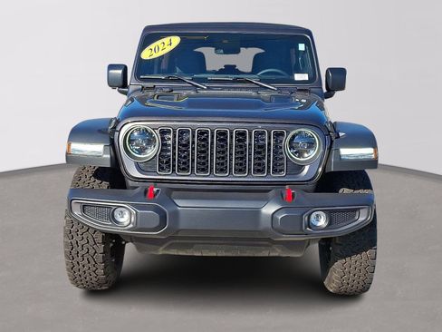Used 2024 Jeep Wrangler Unlimited Rubicon w/ Safety Group image 2