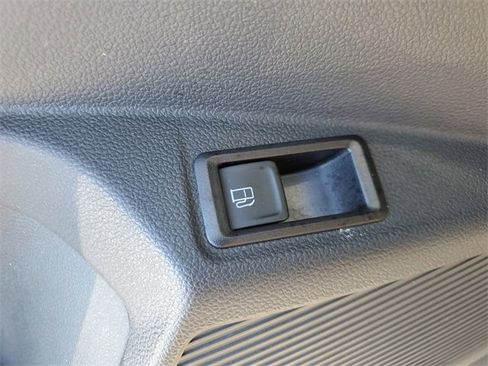 Certified 2023 Volkswagen Taos S image 31