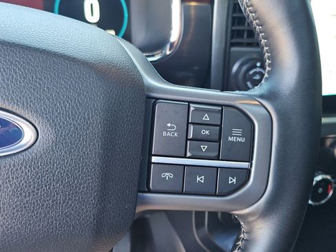 Used 2022 Ford F150 Lariat w/ Equipment Group 502A High AWD/4WD image 19