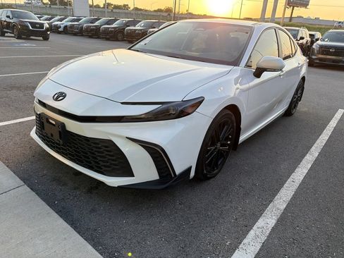 Used 2025 Toyota Camry SE w/ Multimedia Upgrade Package FWD image 1