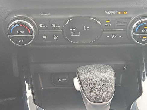 Used 2023 Kia Soul S FWD image 17