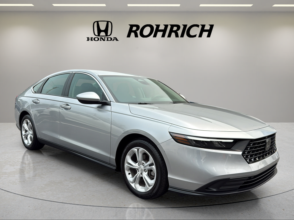 Used 2025 Honda Accord LX image 4
