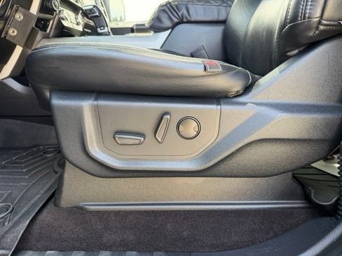 Used 2020 Ford F150 Lariat w/ Equipment Group 502A Luxury AWD/4WD image 9