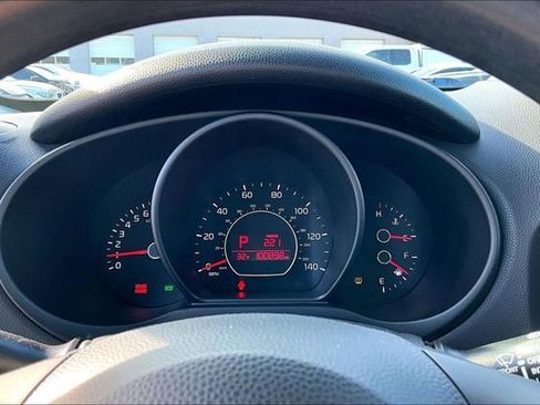 Used 2016 Kia Soul FWD image 18