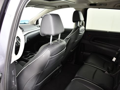 Certified 2025 Honda Odyssey Touring image 47