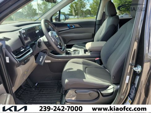 New 2026 Kia Carnival LX FWD image 22