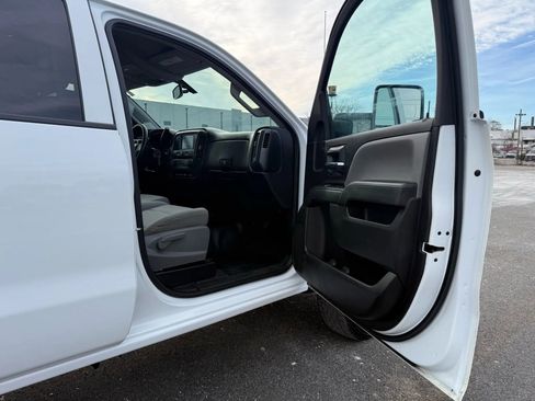 Used 2019 Chevrolet Silverado 2500 W/T w/ WT Convenience Package image 18