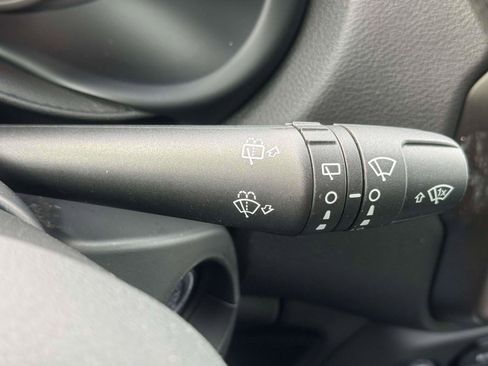 Used 2023 Jeep Renegade Latitude image 20