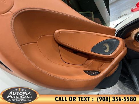Used 2017 McLaren 570S RWD image 13